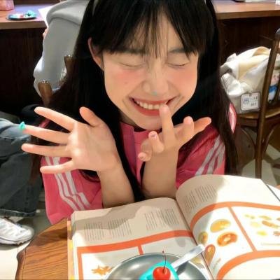 眼里余光都是你